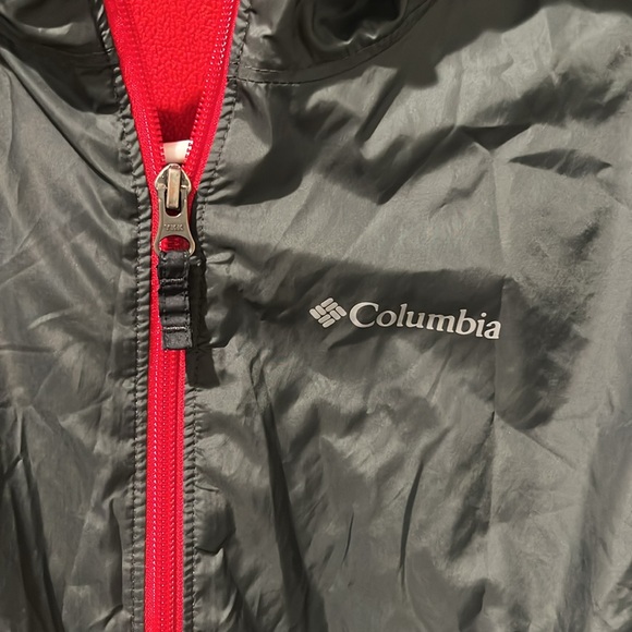 Columbia Men's Black Windbreaker with Red Accents - Picture 2 of 5